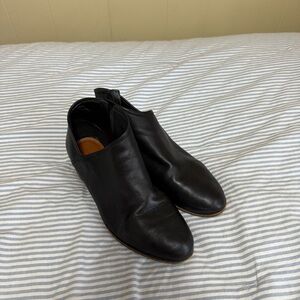Size 12W/42 Lucky Brand Black Leather Ankle Boots